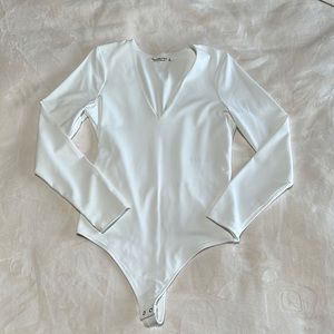 White v neck body suit